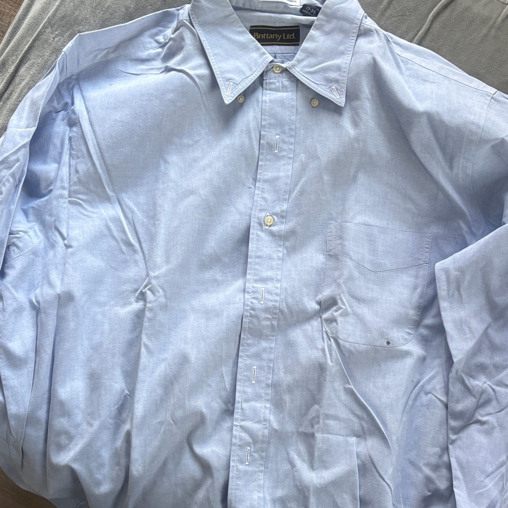 Elegant Light Blue Men's Dress Shirt